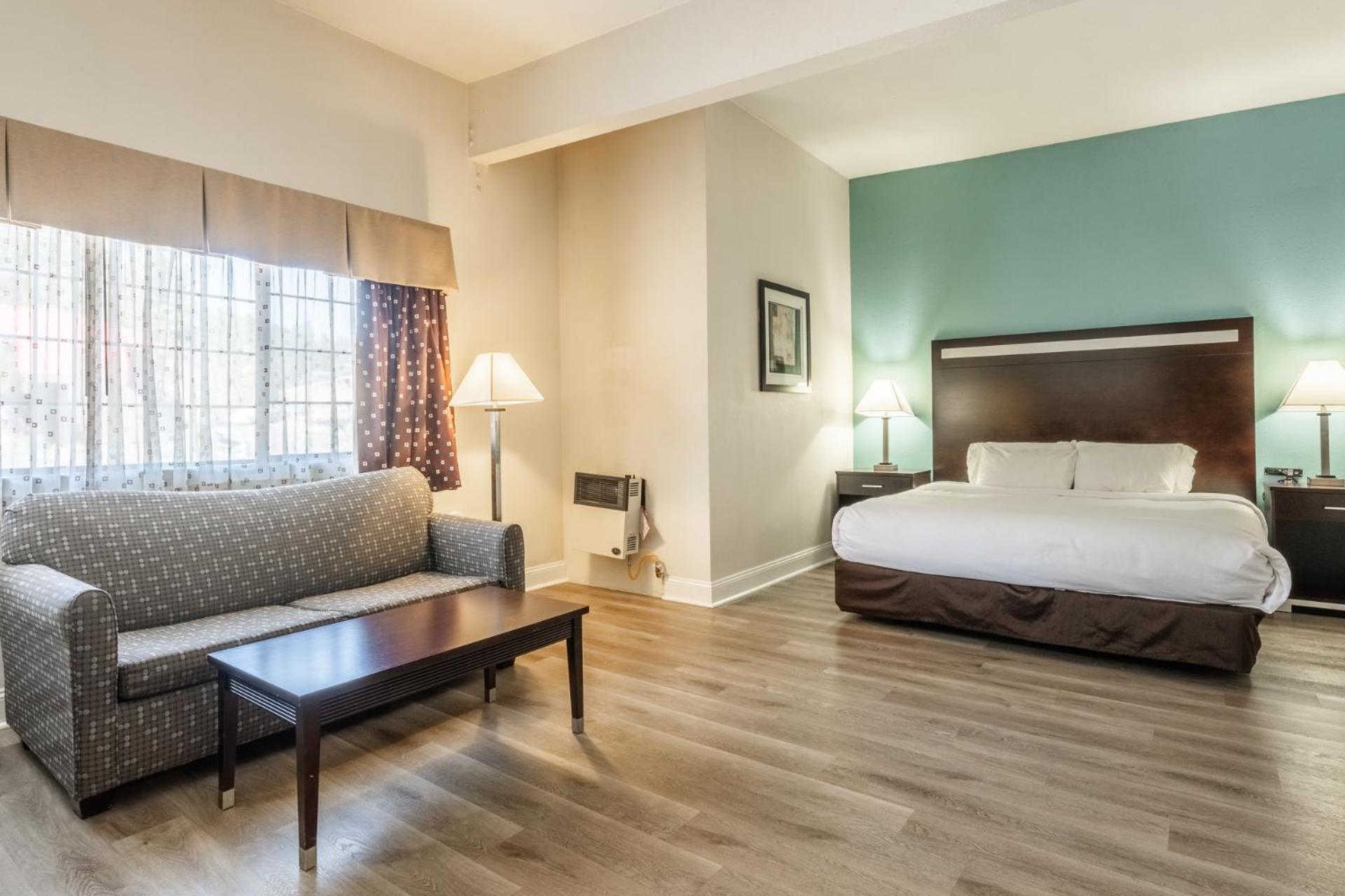 Quality Near Mammoth Mountain Inn 2*