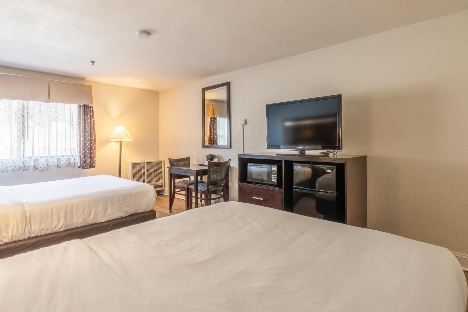 Inn Quality Near Mammoth Mountain 2*